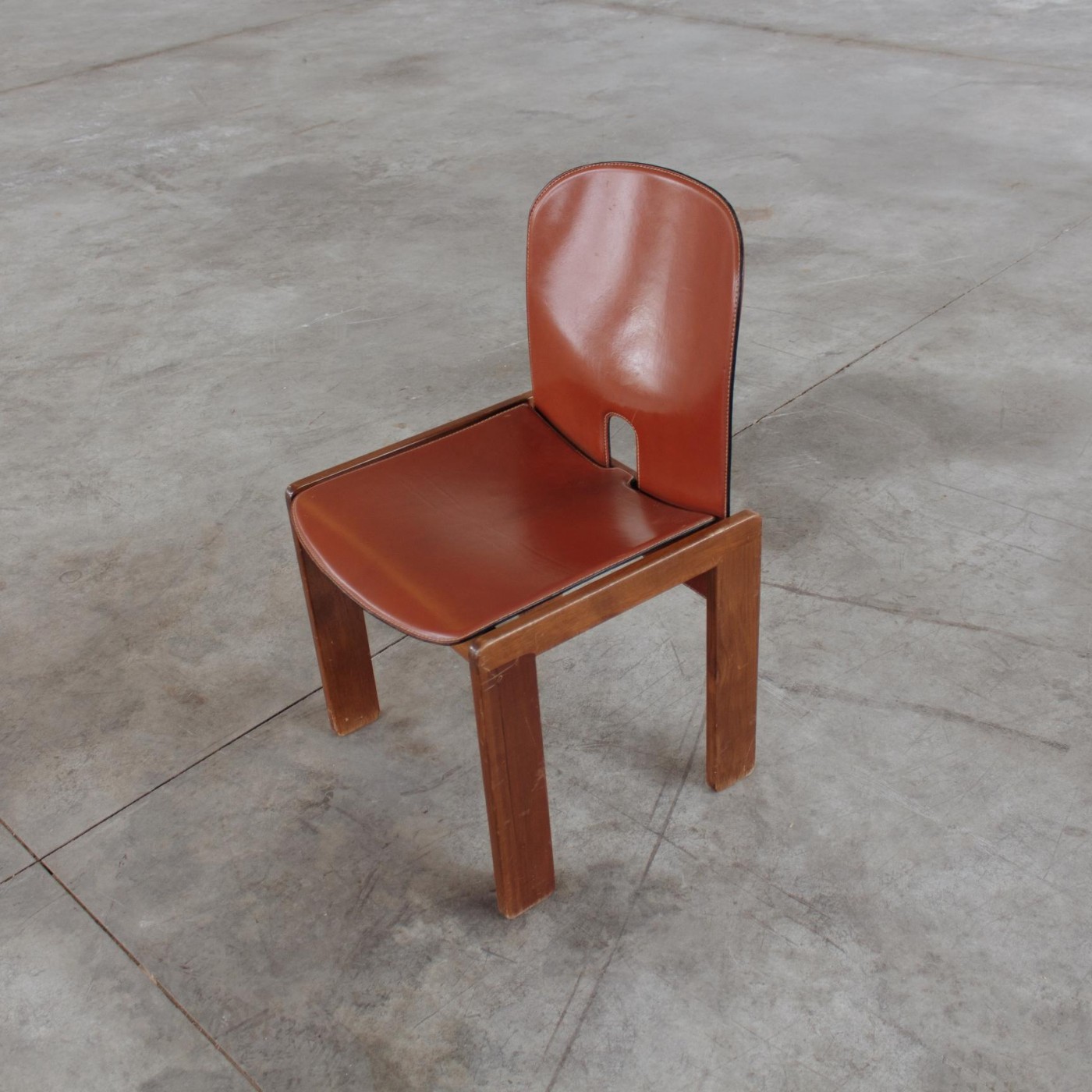 Afra & Tobia Scarpa Afra & Tobia Scarpa "121" Dining Chairs for Cassina, Red leather, 1968, Set of 8, 1968
