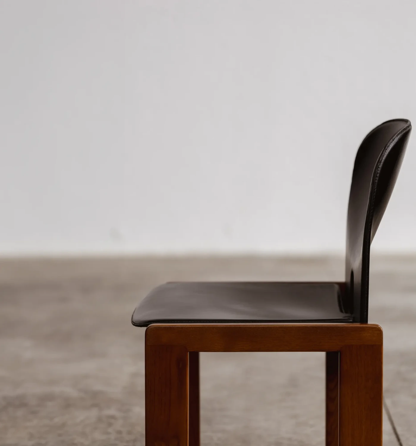 Afra & Tobia Scarpa "121" Dining Chairs for Cassina, black leather, 1965, Set of 8, 1965