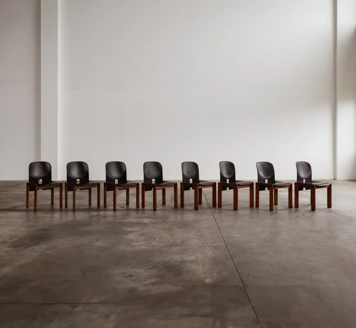 Afra & Tobia Scarpa "121" Dining Chairs for Cassina, black leather, 1965, Set of 8, 1965