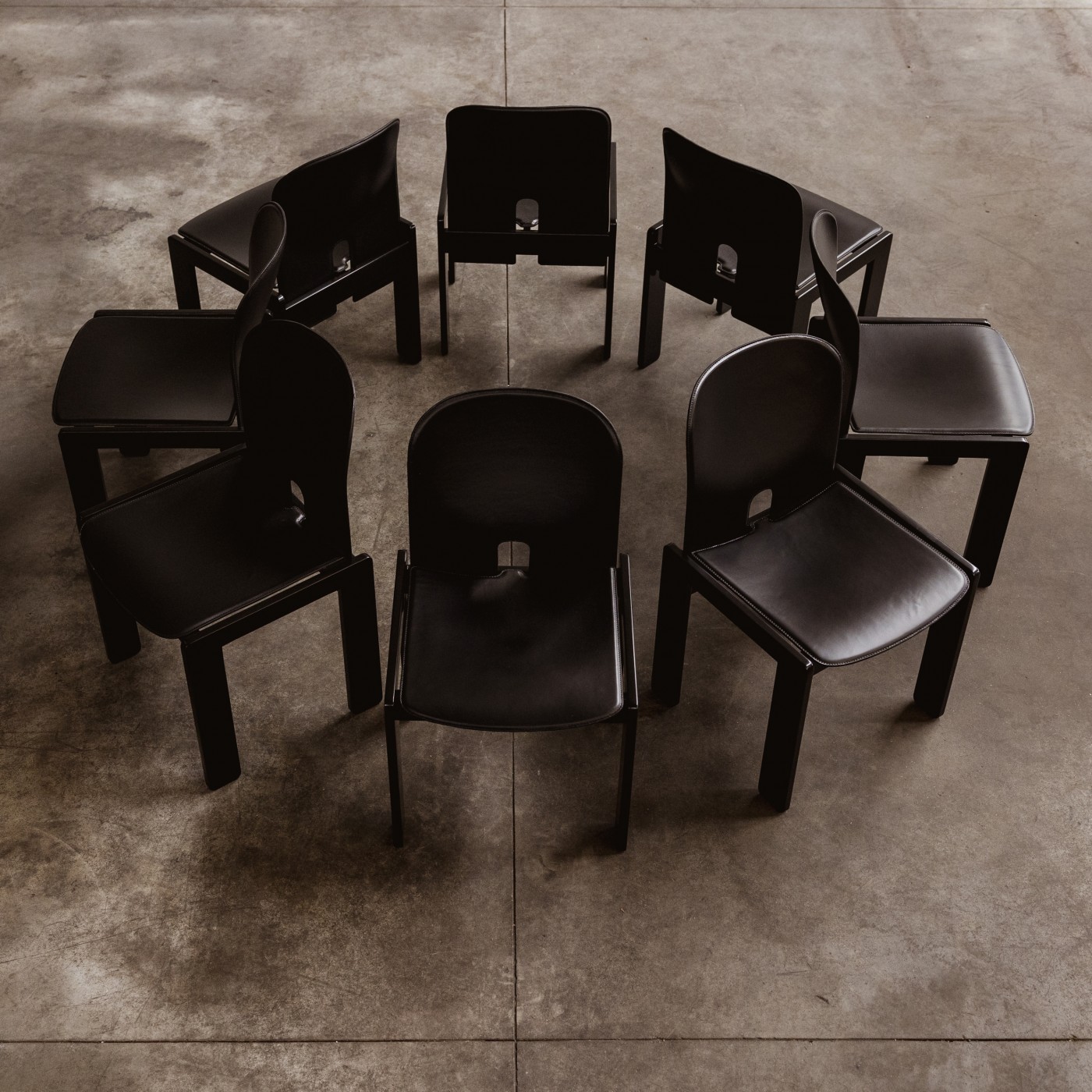 Afra & Tobia Scarpa "121" Dining Chairs for Cassina, Total black, 1965, Set of 8, 1960s