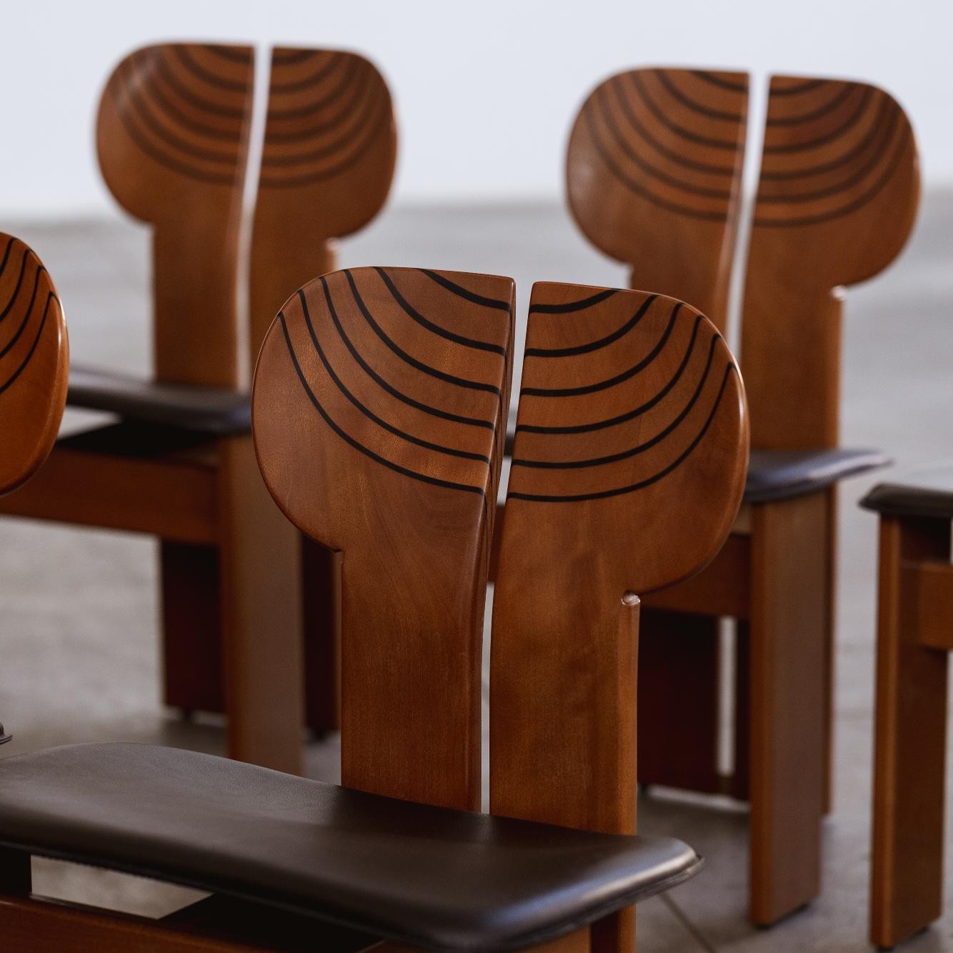 Afra & Tobia Scarpa Afra & Tobia Scarpa "Africa" Dining Chairs for Maxalto, Black Leather, 1975, Set of 10, 1970s