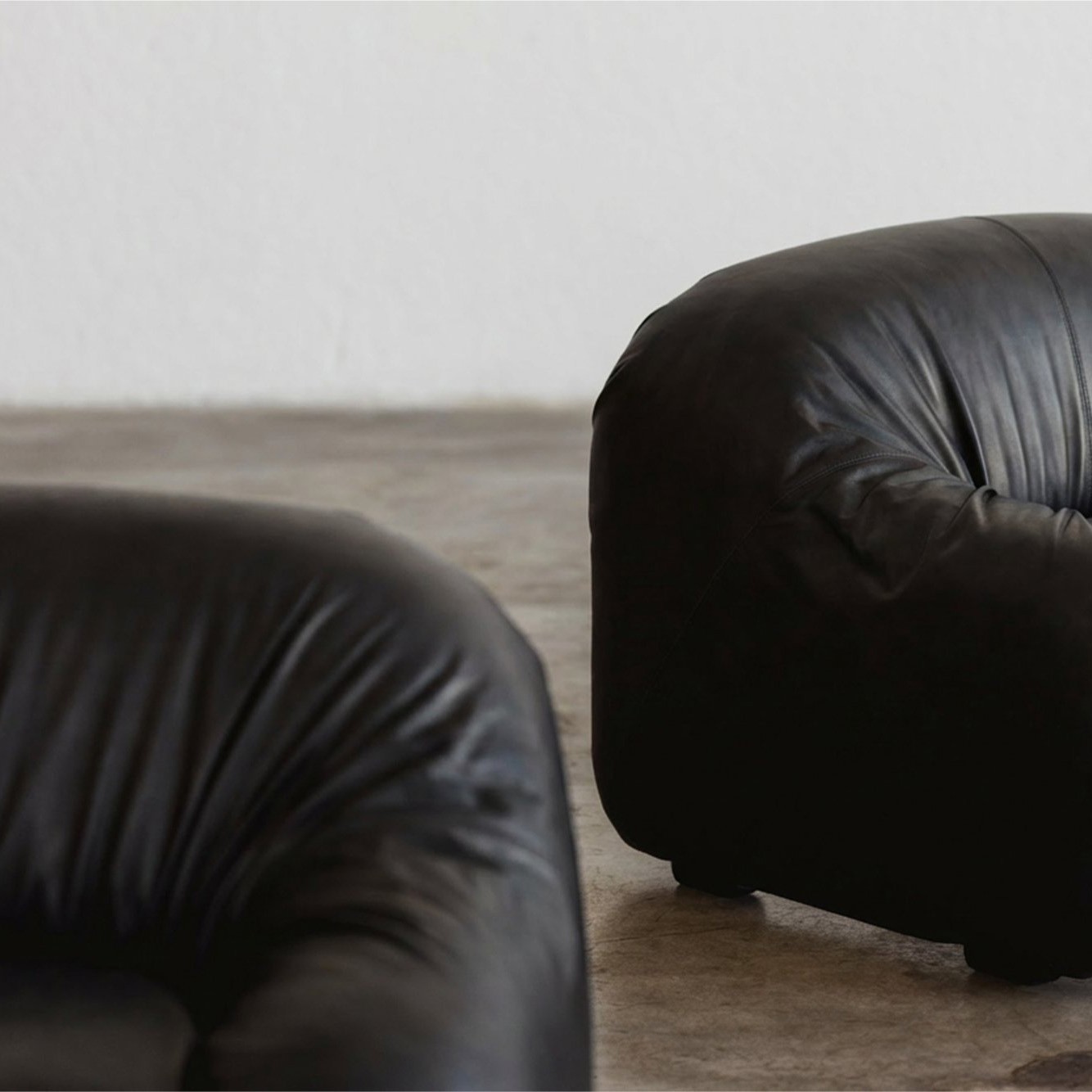 Afra & Tobia Scarpa “Bonanza” Armchairs for C&B, Black Leather, 1969, Set of 2, 1969