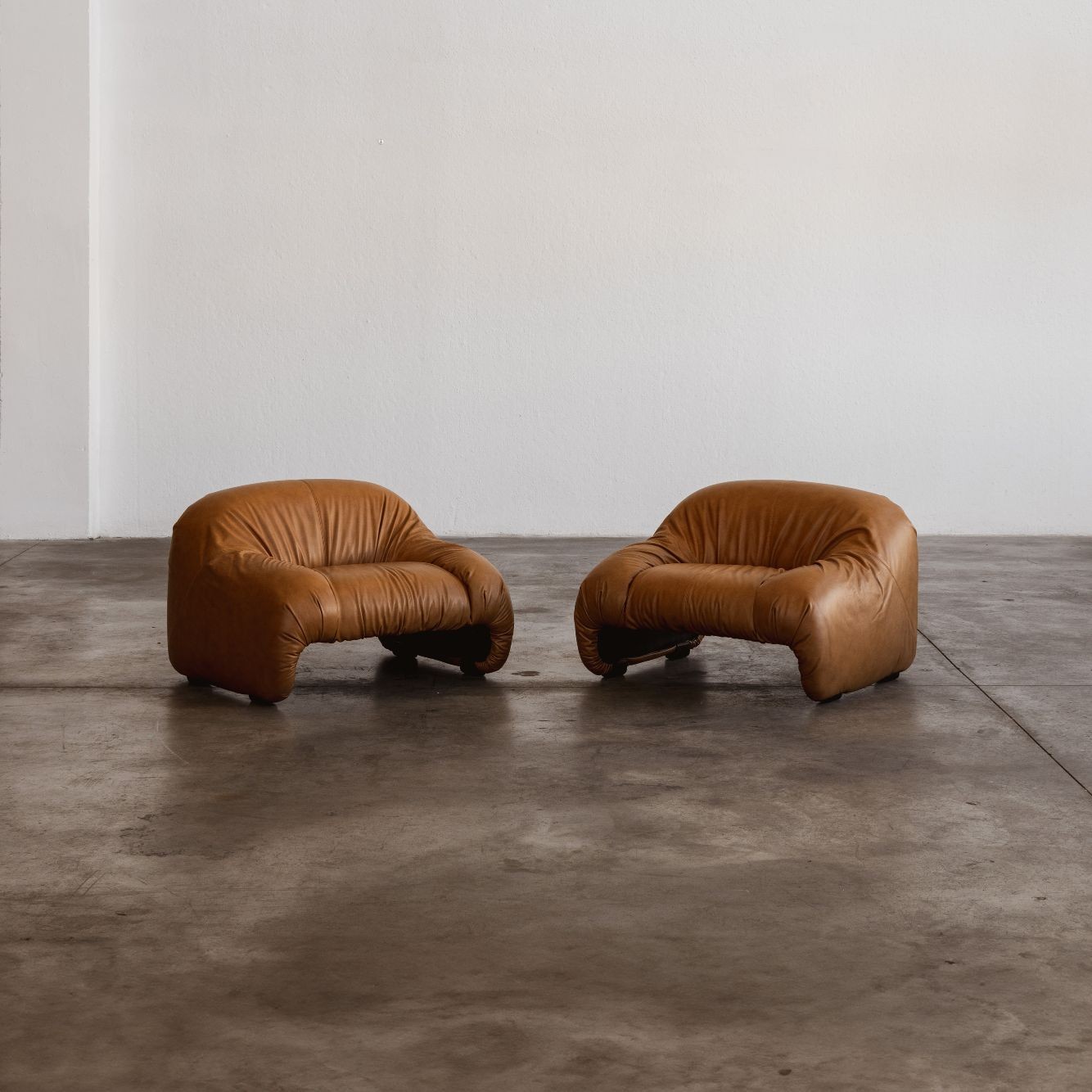 Afra & Tobia Scarpa “Bonanza” Armchairs for C&B Italia, Leather, 1969, Set of 2, 1969
