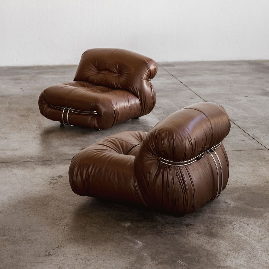 Afra & Tobia Scarpa for Cassina カッシーナ stoop | 'Ciprea' Sofa by Afra & Tobia Scarpa for Cassina in