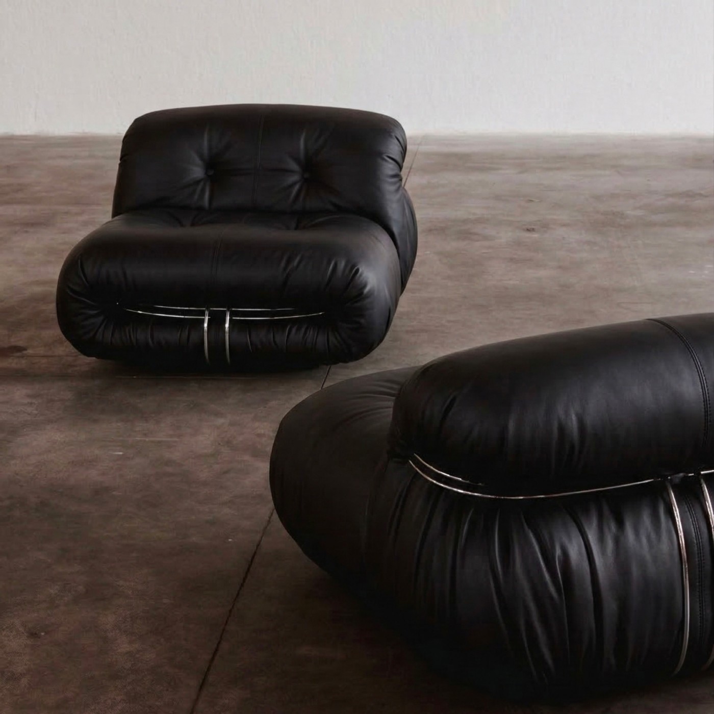 Afra & Tobia Scarpa “Soriana” Easy Chairs for Cassina, Black Leather, 1969, Set of 2, 1969
