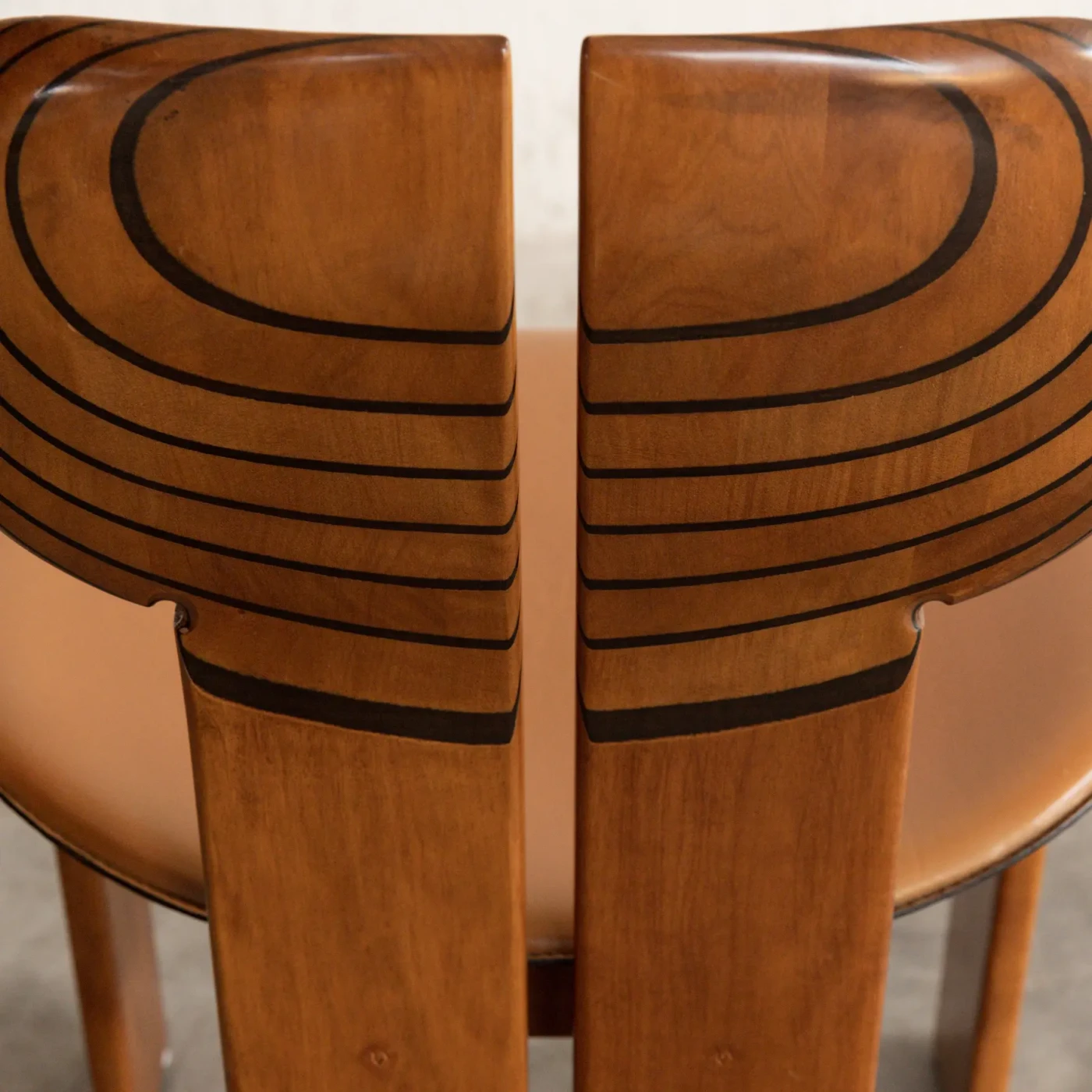 Afra & Tobia Scarpa "Africa" Dining Chairs for Maxalto, Cognac Leather, 1975, Set of 6, 1975