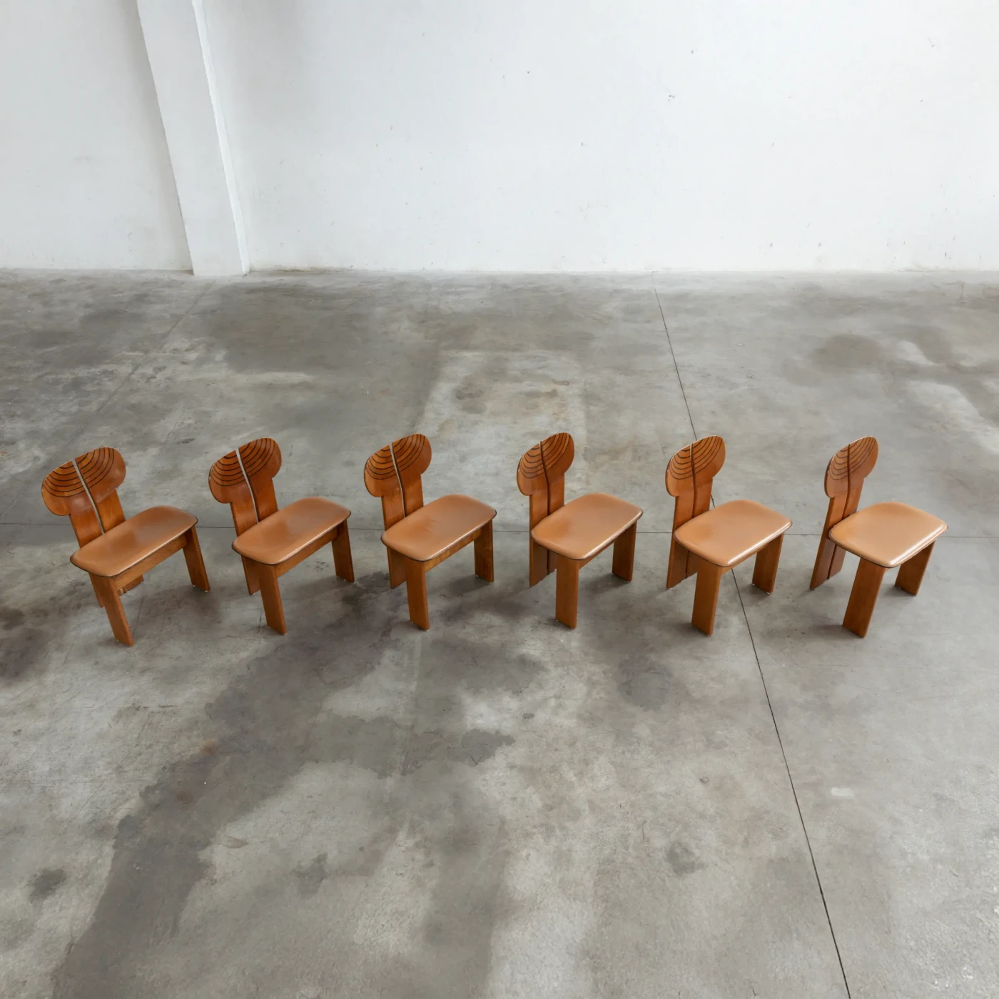 Afra & Tobia Scarpa "Africa" Dining Chairs for Maxalto, Cognac Leather, 1975, Set of 6, 1975