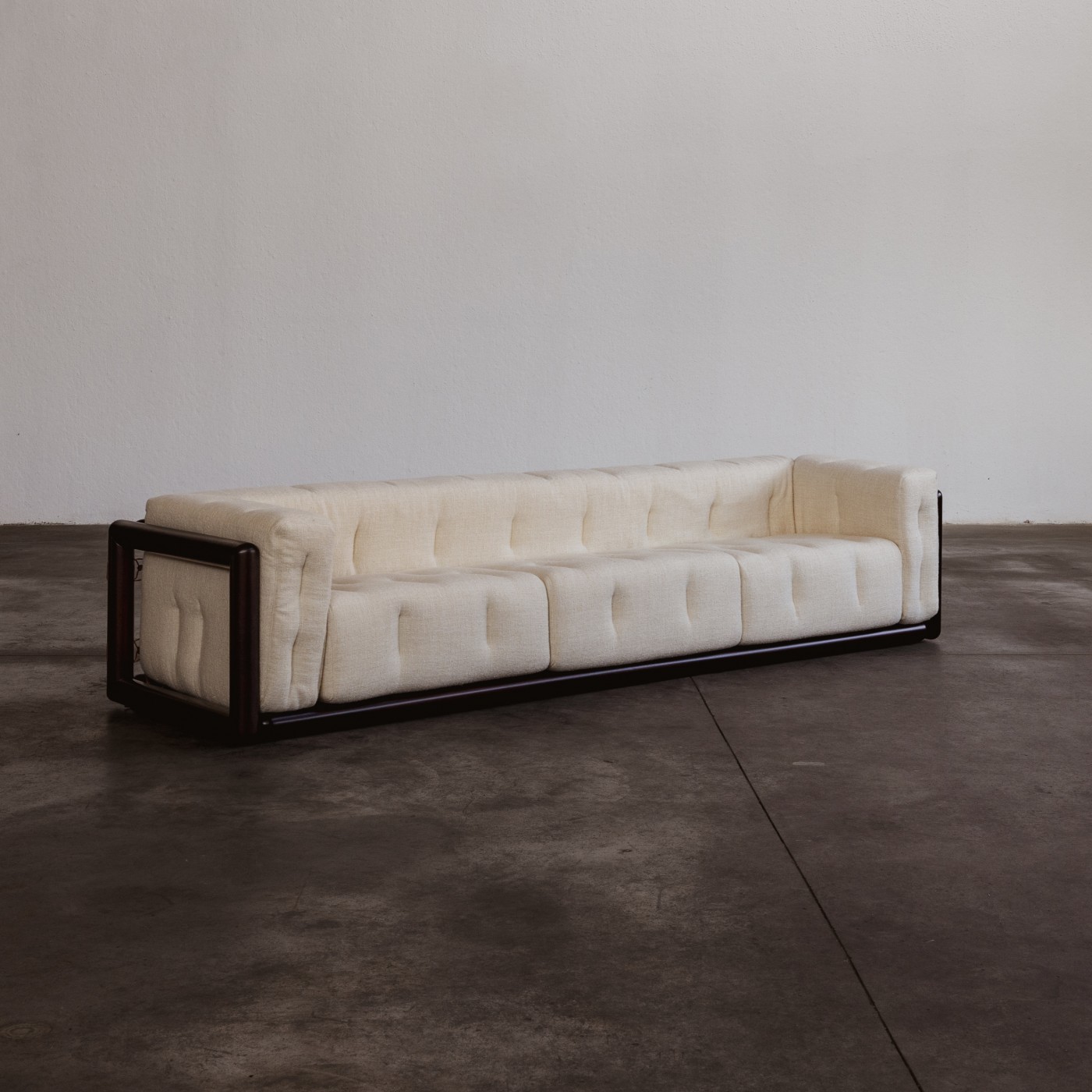 Carlo Scarpa “Cornaro” Sofa for Gavina, Ivory Linen, 1973, 1970s