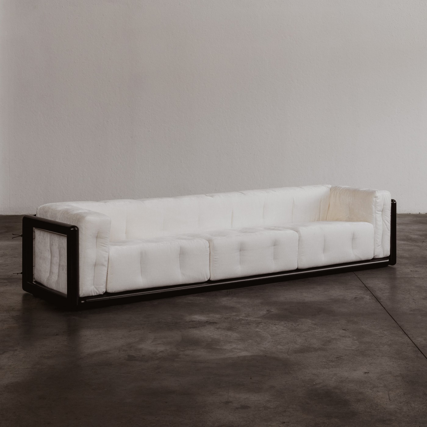 Carlo Scarpa “Cornaro” Three-seater Sofa for Gavina, Ivory Velvet, 1973, 1973