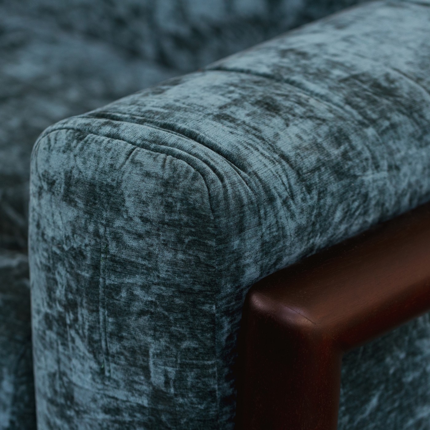 Carlo Scarpa “Cornaro” Two-seater Sofas for Gavina, 1973, Set of 2, 1970s