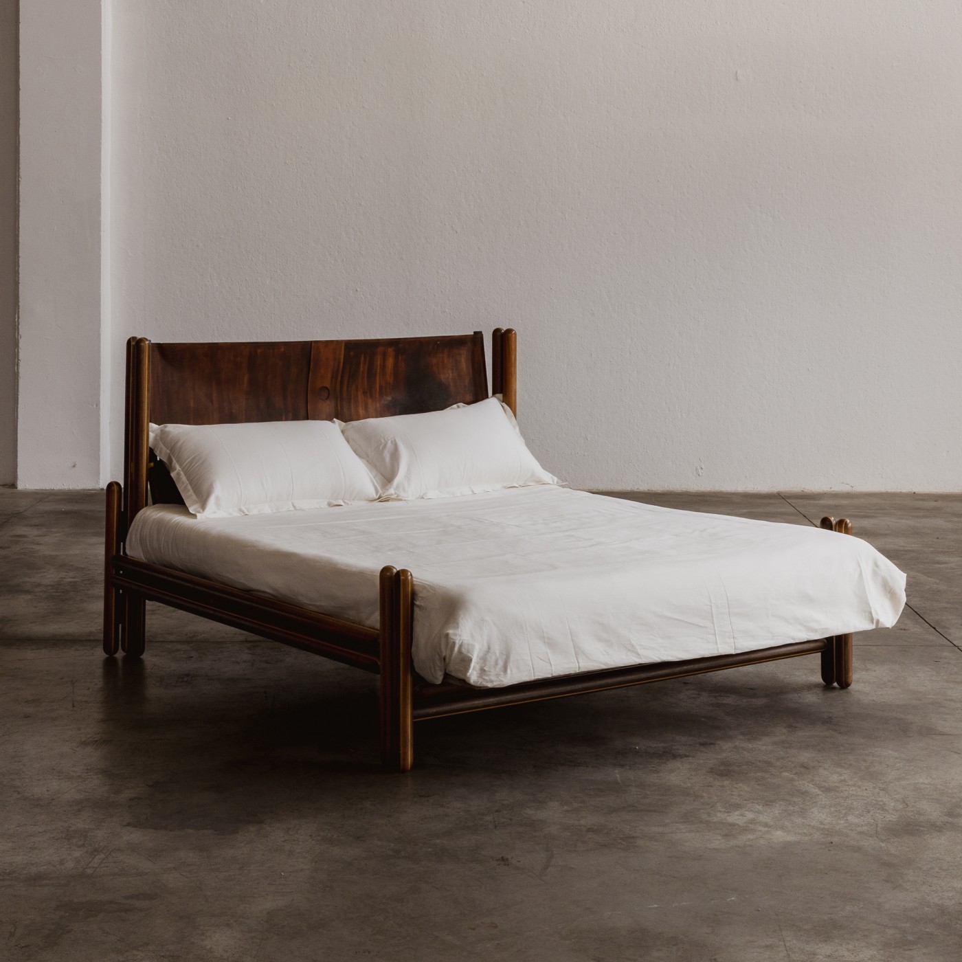 Carlo Scarpa “Toledo” Bed for Simon Gavina, 1975, 1970s