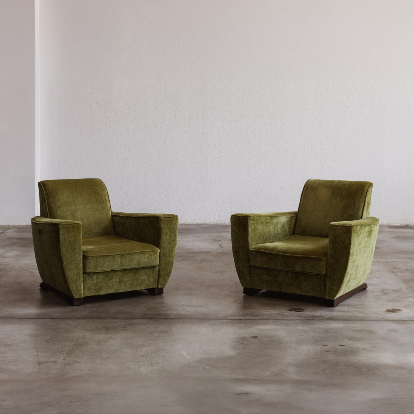 Club Armchairs in the Style of André Sornay, France, 1940s, Set of 2, 1940s