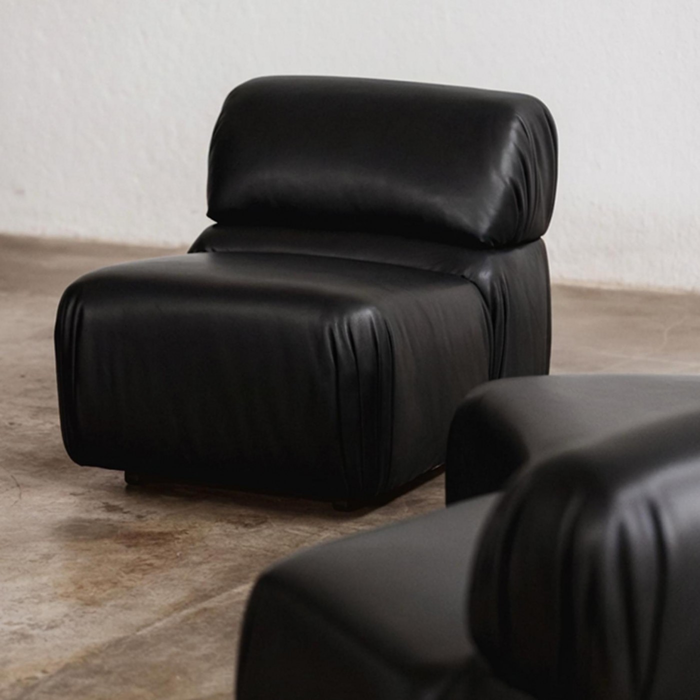 De Sede “DS-28 Cosmos” Modular Sofa for De Sede, Black Leather, Switzerland, 1970, 1970