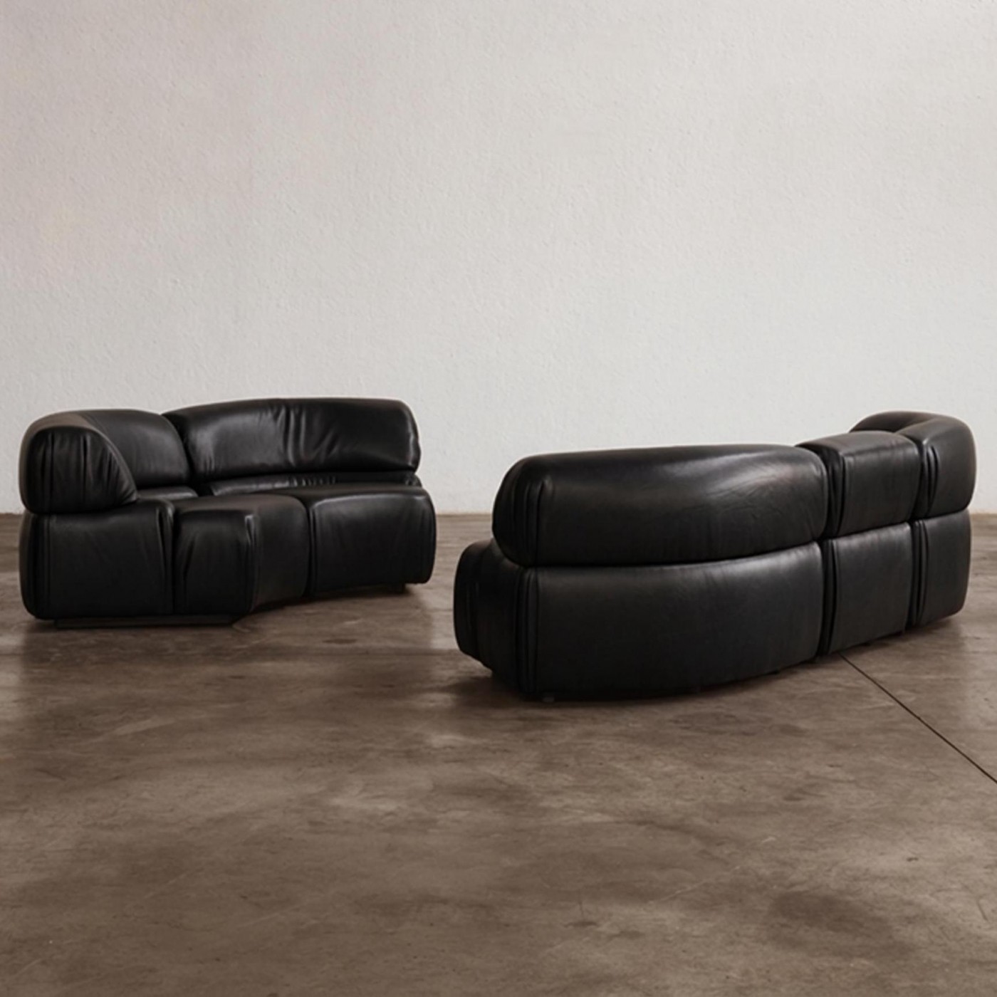 De Sede “DS-28 Cosmos” Modular Sofa for De Sede, Black Leather, Switzerland, 1970, 1970