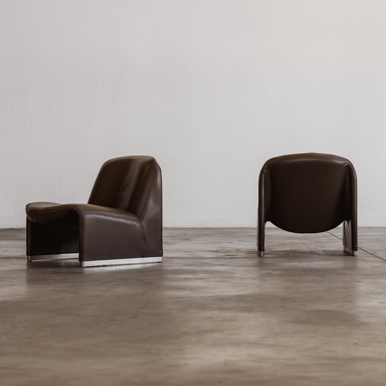 Giancarlo Piretti "Alky" Lounge Chairs for Anonima Castelli, Brown Leather, 1970, Set of 2, 1970