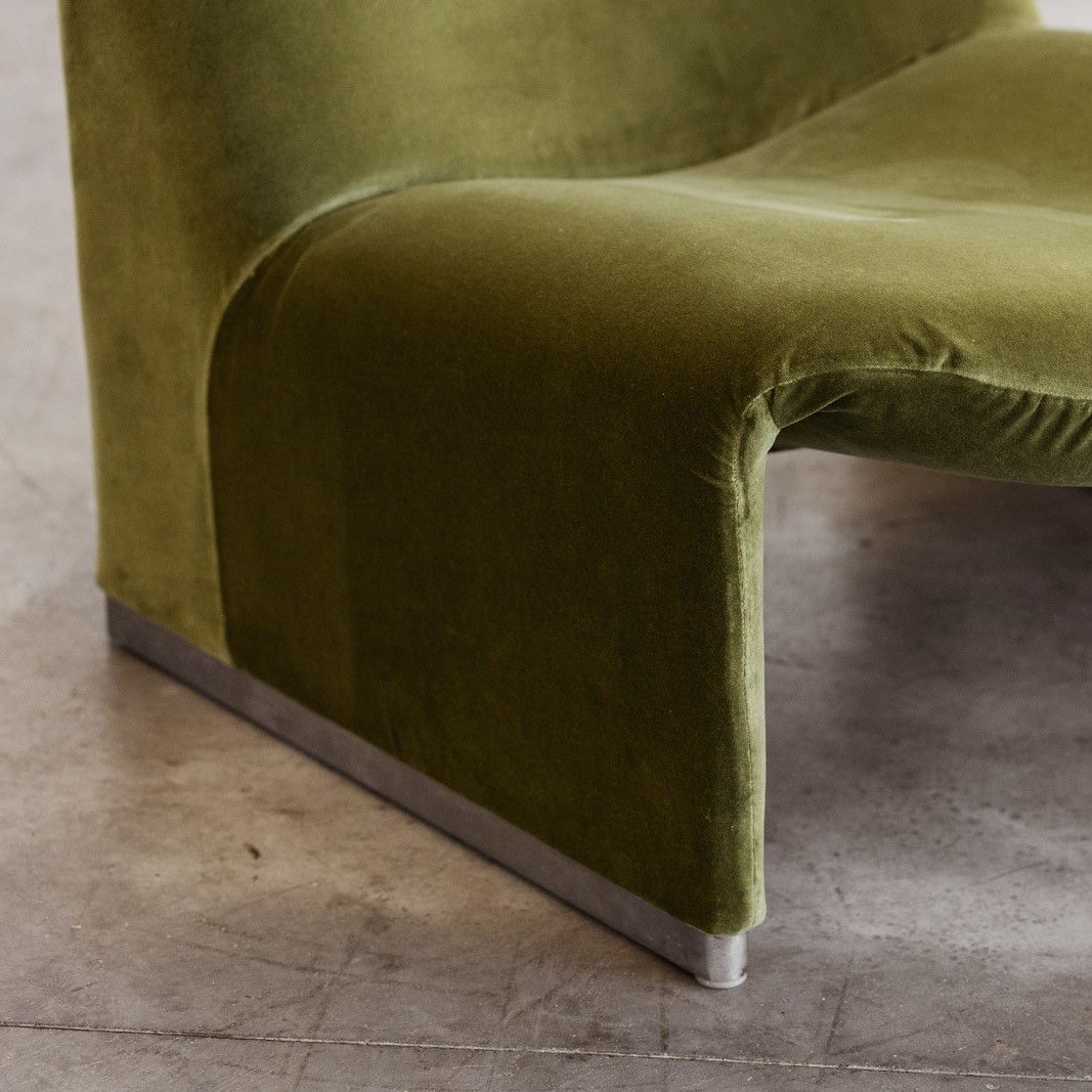 Giancarlo Piretti "Alky" Lounge Chairs for Anonima Castelli, Green Velvet, 1970, Set of 2, 1970