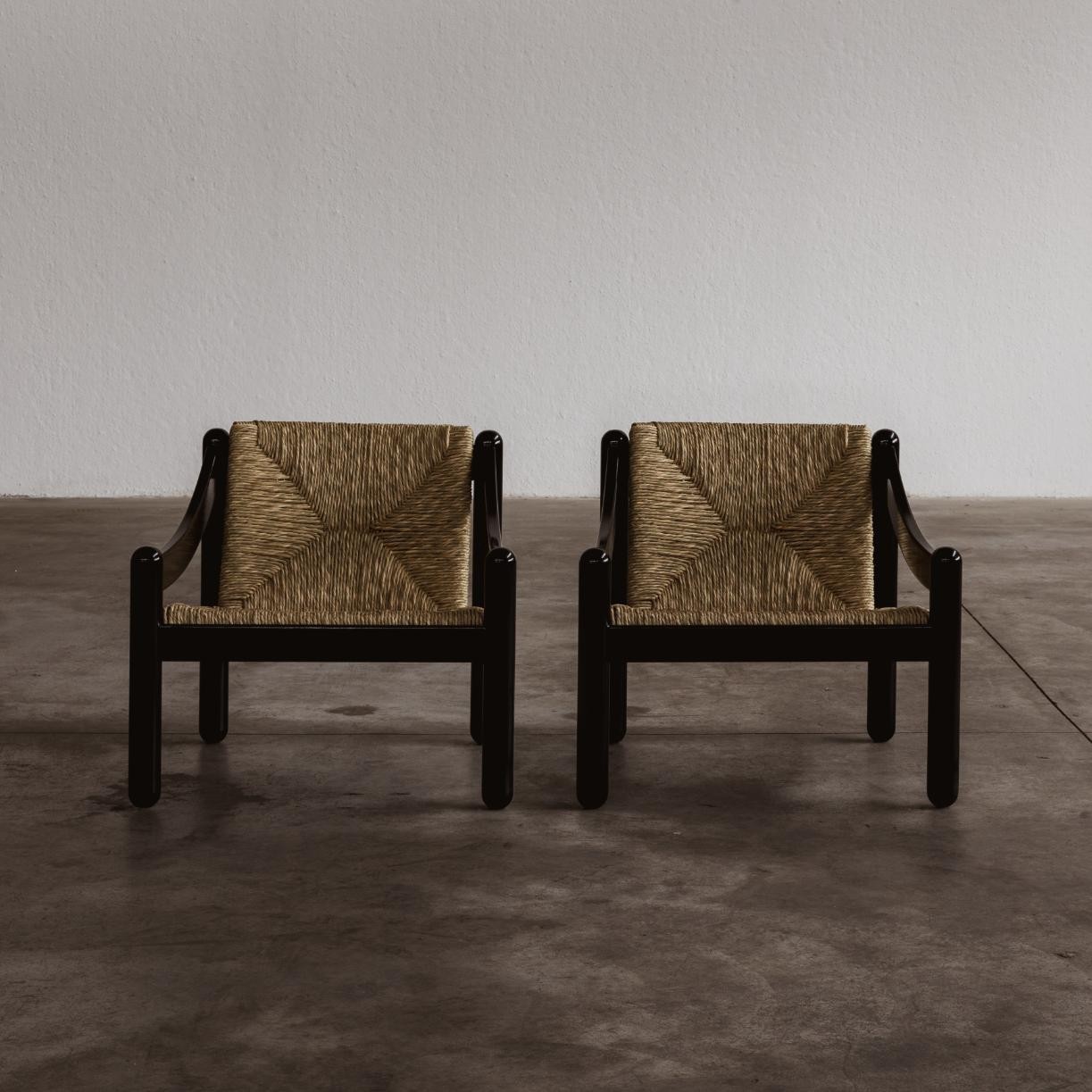 Vico Magistretti 930 "Carimate" Easy Chairs for Cassina, Black Lacquered Wood, 1963, Set of 2, 1963