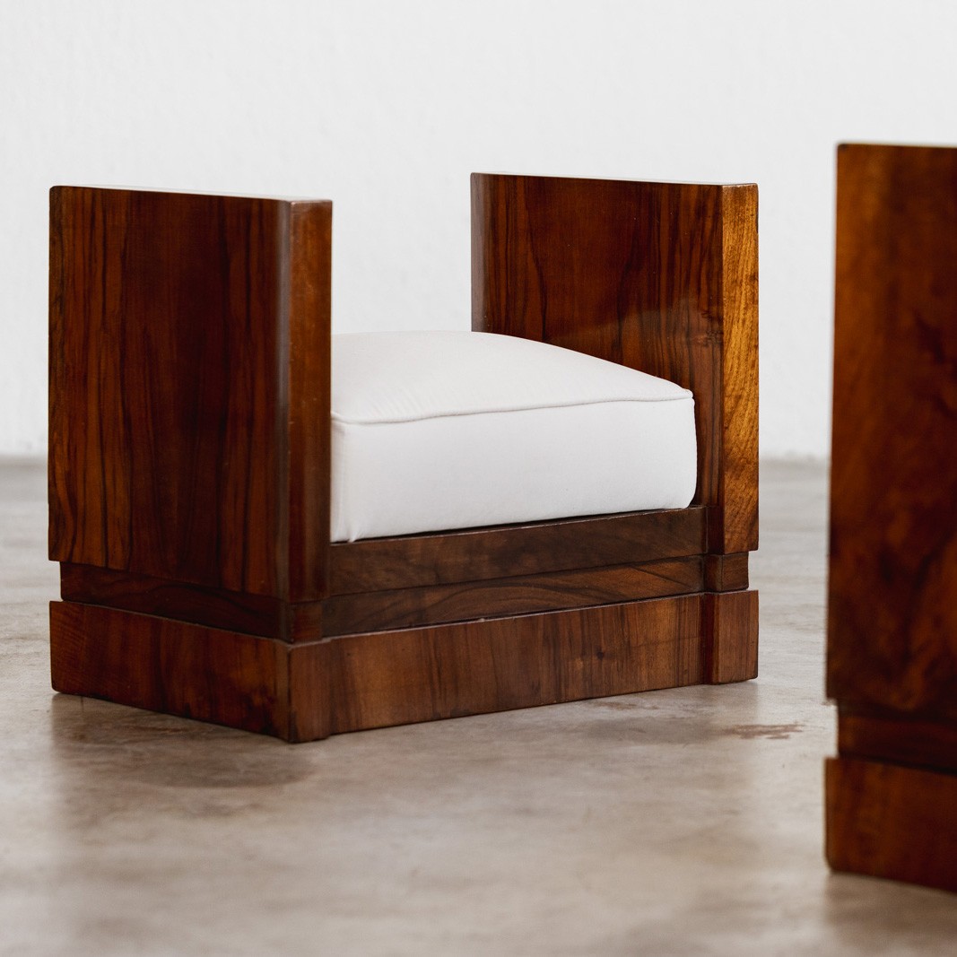 Italian Art Deco Lounge Set, White Velvet and Walnut, 1930s, Set of 4, 1930s