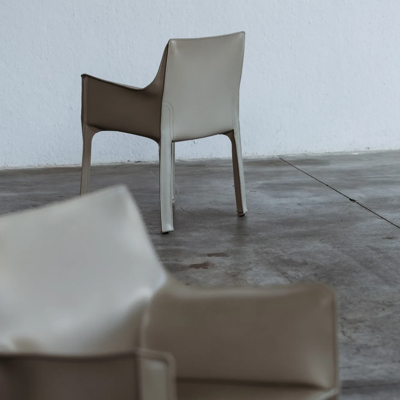 Mario Bellini “CAB 413” Chairs for Cassina, Ivory Leather, 1977, Set of 4, 1977