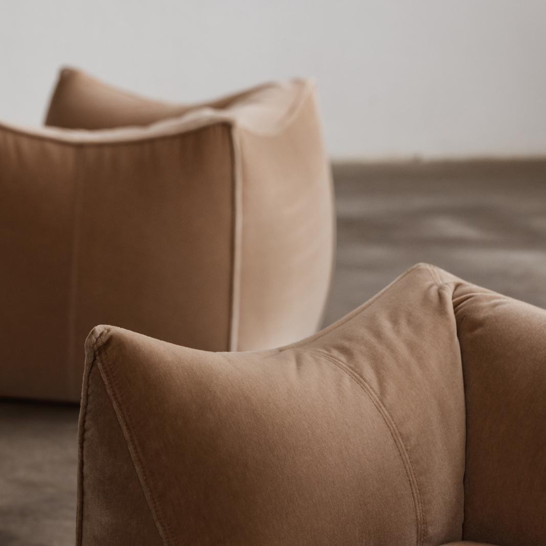 Mario Bellini "Le Bambole" Sofa for B&B Italia, mohair velvet, 1971, 1971