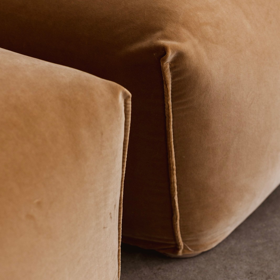 Mario Bellini “Le Bambole” modular sofa for B&B Italia, camel velvet, 1971, 1971