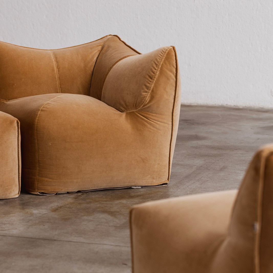 Mario Bellini “Le Bambole” Modular Sofa for B&B Italia, Camel Velvet, 1971, Set of 6, 1971