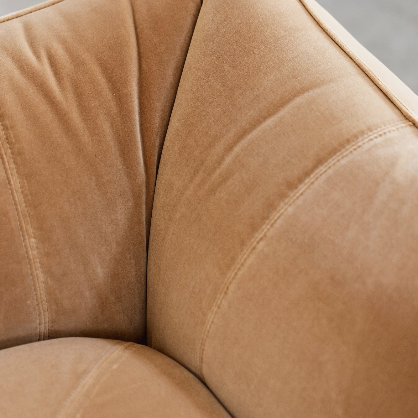 Mario Bellini “Le Bambole” modular sofa for B&B Italia, camel velvet, 1971, set of 3, 1971