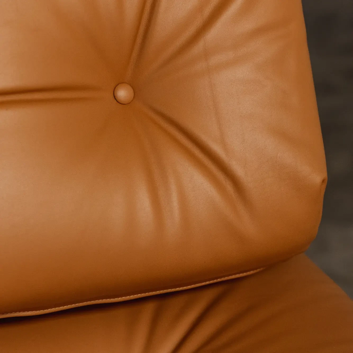 Oscar Niemeyer “Alta” Lounge Set for Mobilier International, Cognac leather, 1971, 1970s