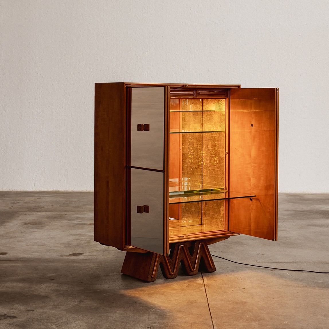Osvaldo Borsani Variant of “5142” Bar Cabinet for Arredamenti Borsani, 1939, 1939