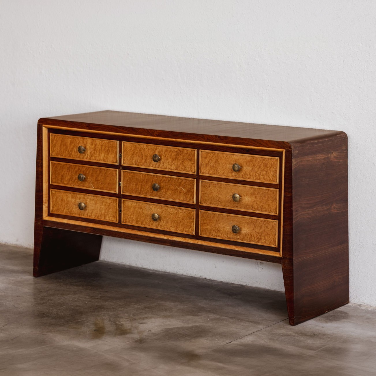 Italian Dresser in the Style of Paolo Buffa, 1950s, 1950s