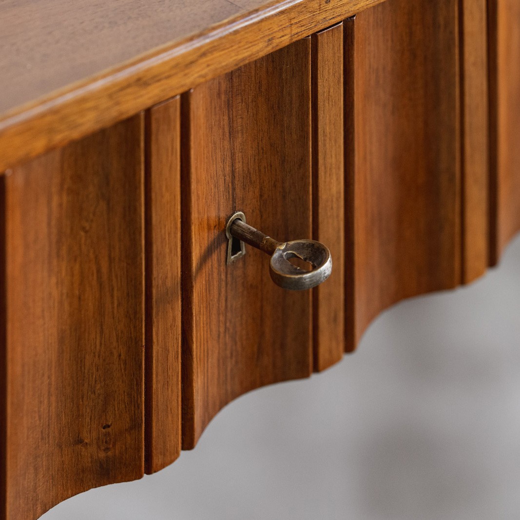 Paolo Buffa Fluted Desk with Hidden Drawers, Italy, 1940s, 1940s