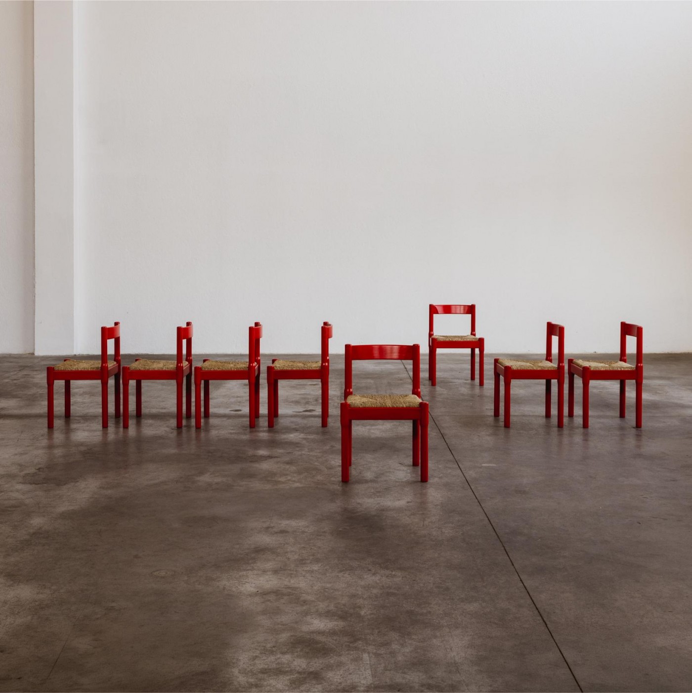 Vico Magistretti "Carimate" Dining Chairs for Cassina, Red Lacquered Wood, 1960, Set of 8, 1960